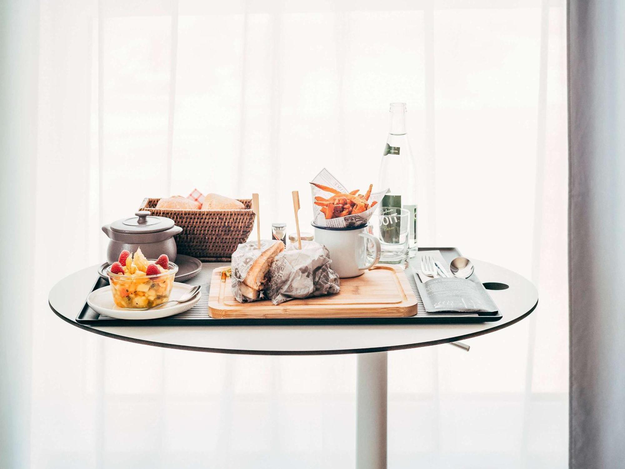 Novotel Paris Coeur D'Orly Airport Екстериор снимка