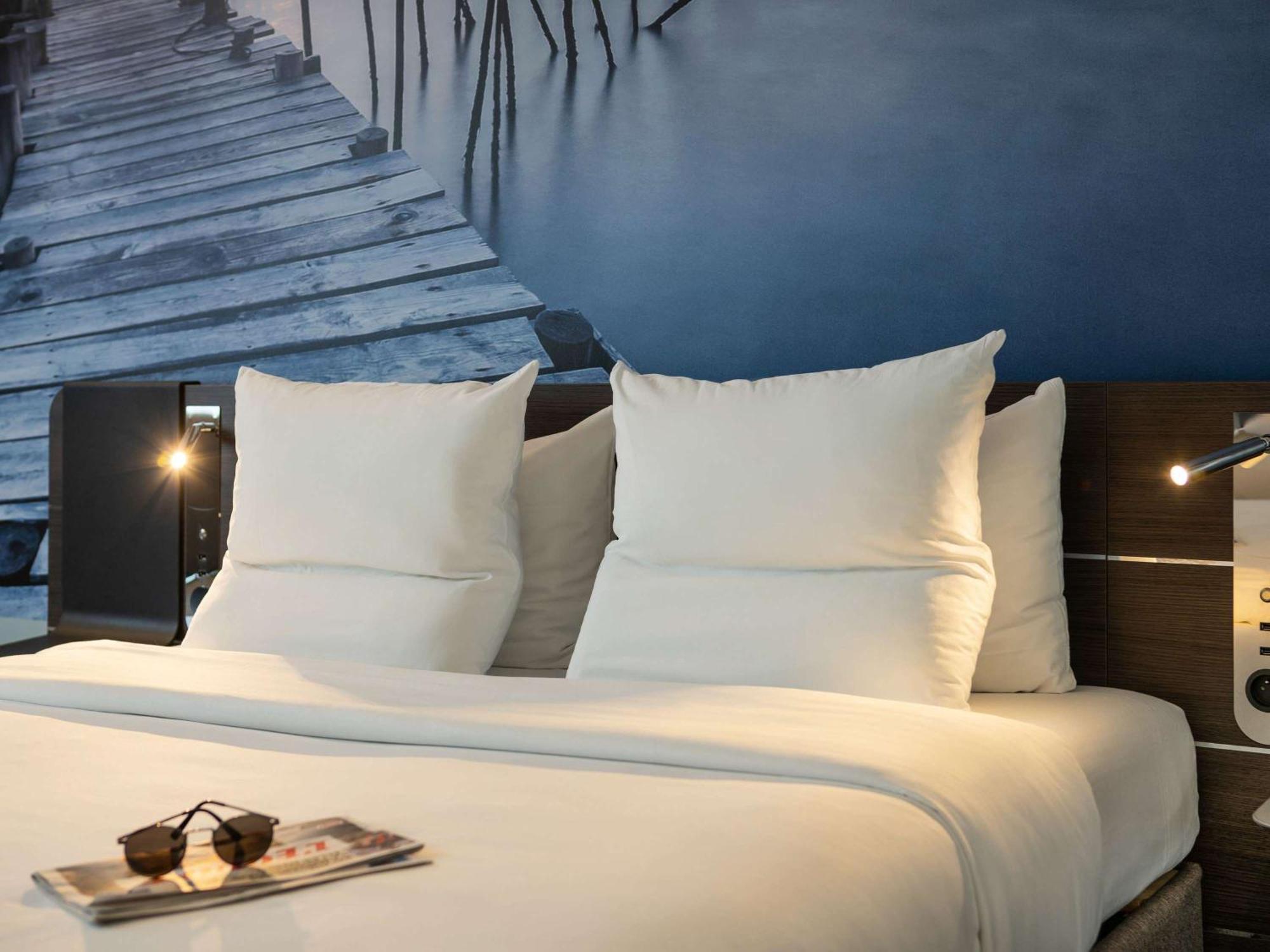 Novotel Paris Coeur D'Orly Airport Екстериор снимка