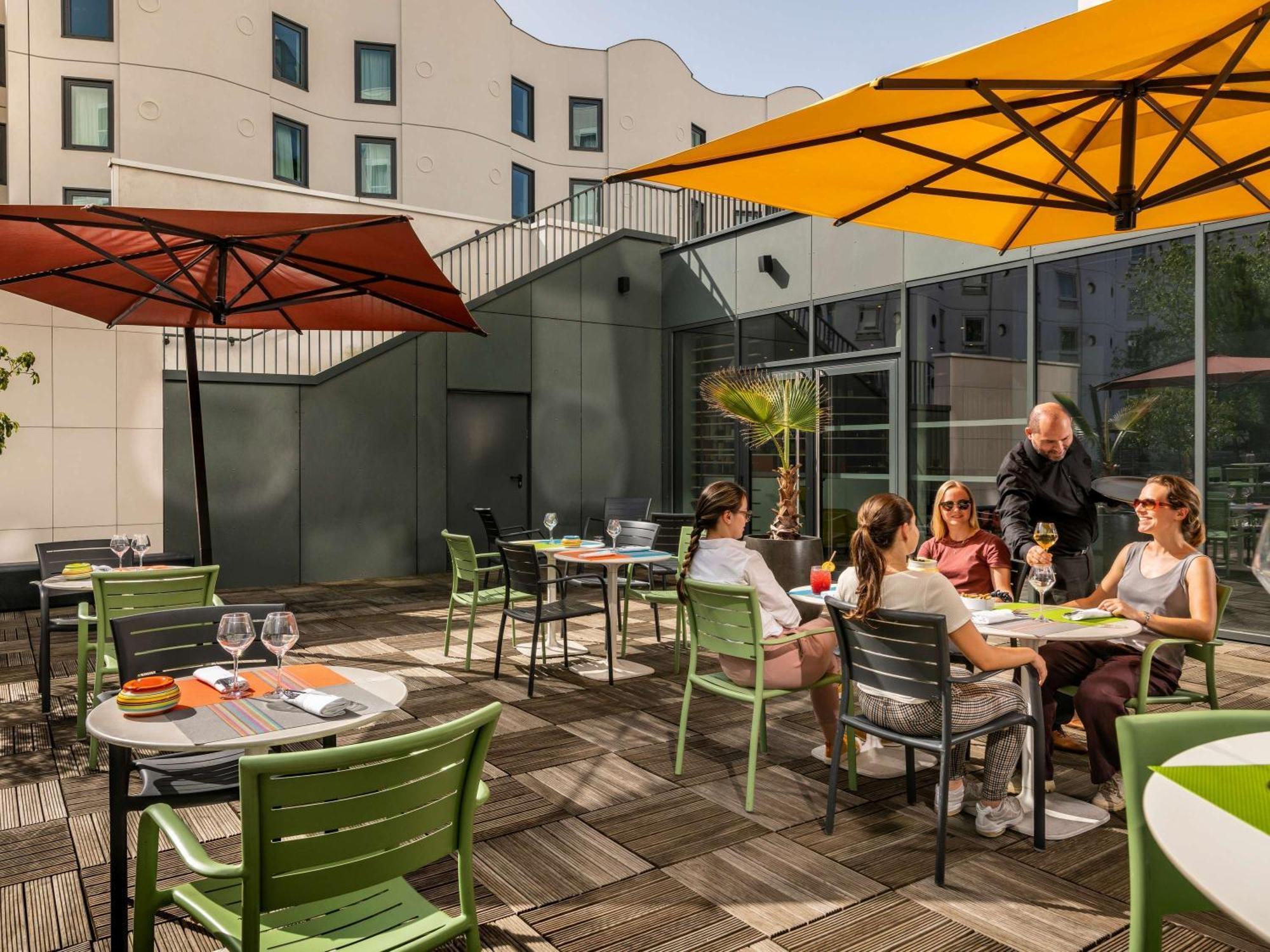 Novotel Paris Coeur D'Orly Airport Екстериор снимка