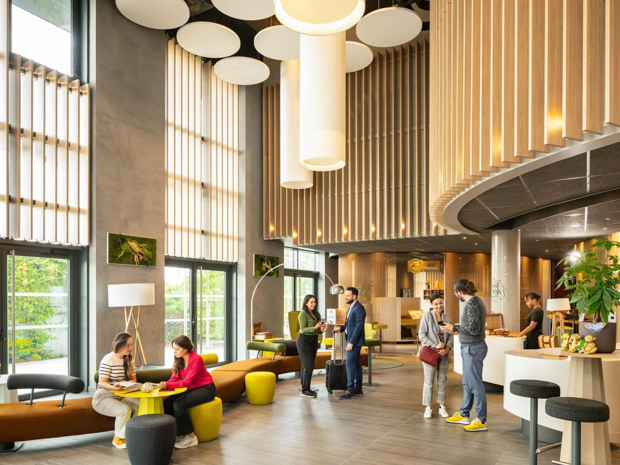Novotel Paris Coeur D'Orly Airport Екстериор снимка