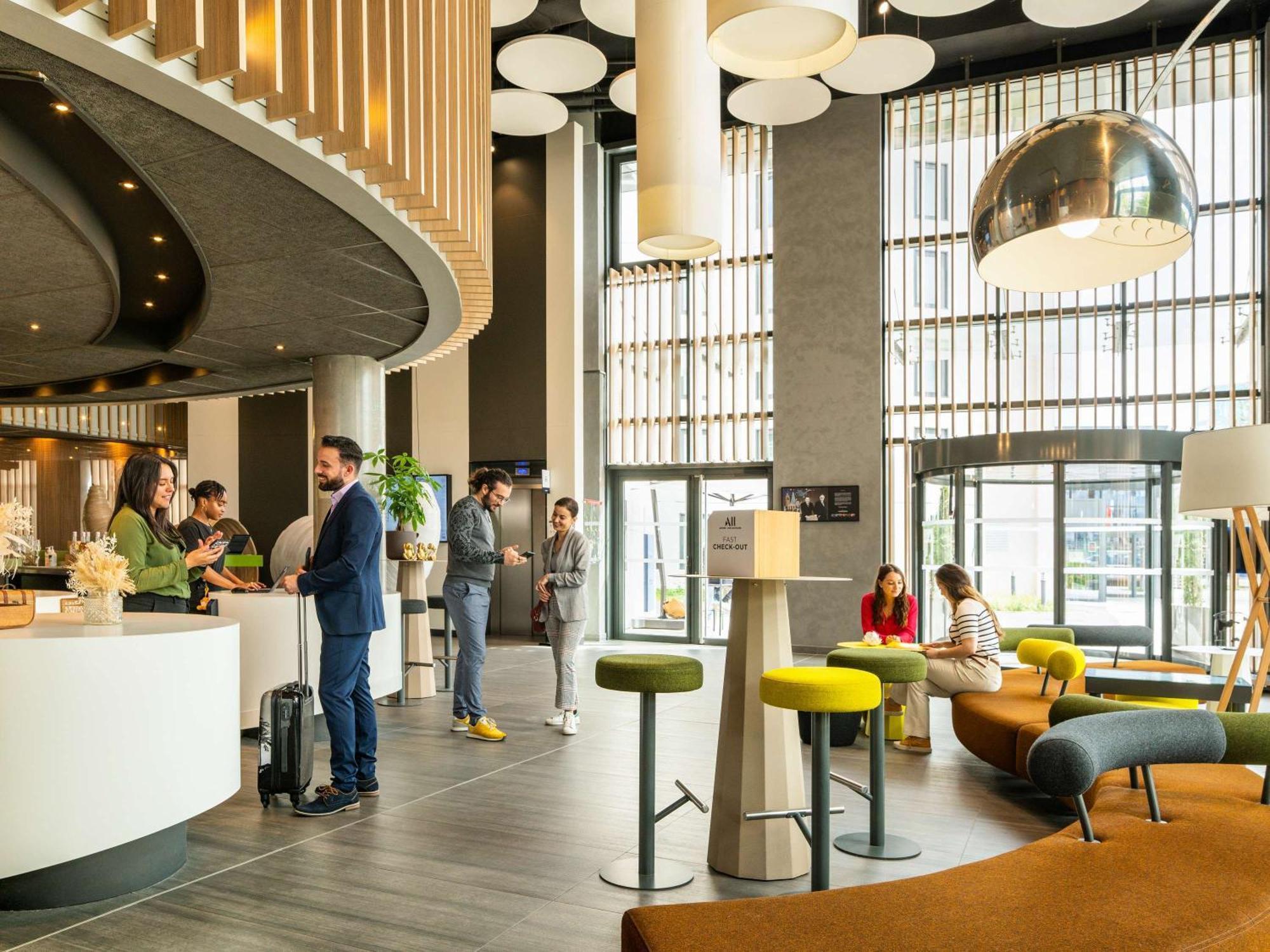Novotel Paris Coeur D'Orly Airport Екстериор снимка